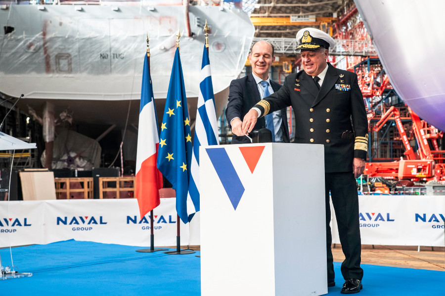 Stylianos Petrakis, chef d’état-major de la Marine grecque et Olivier de la Bourdonnaye, Directeur exécutif des Programmes de Naval Group